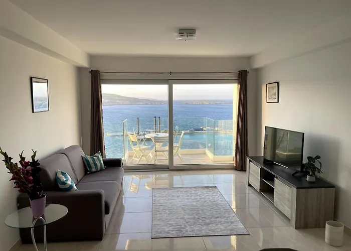 Stunning Sea View Apartment